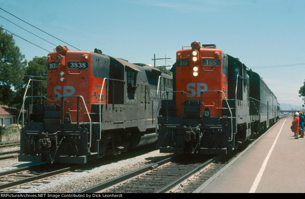 SP GP9s 3838 and 3186
